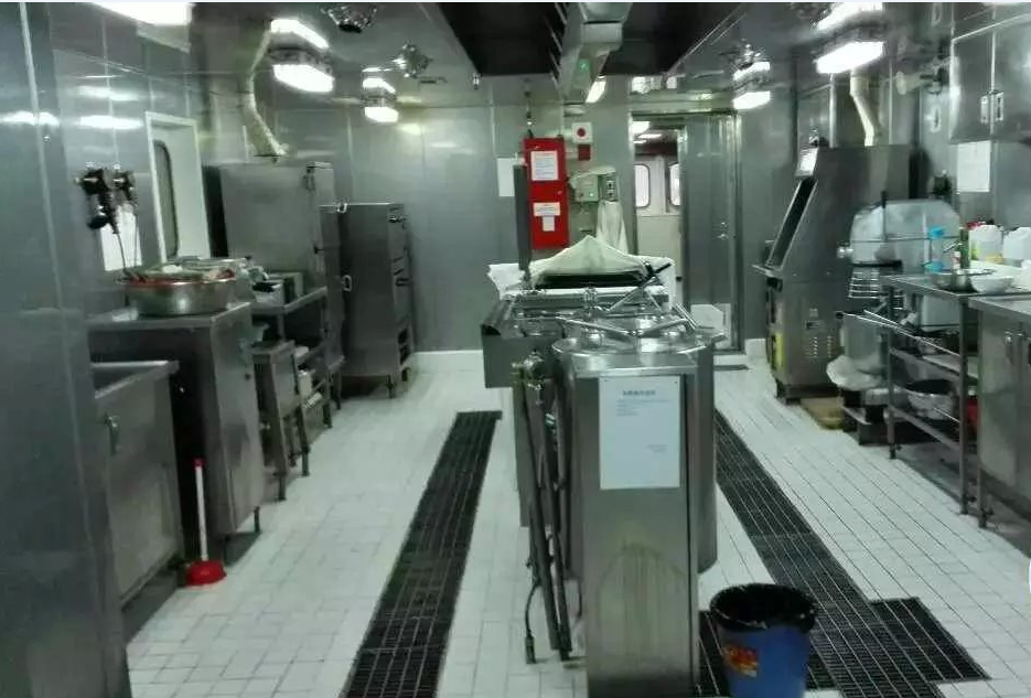 国际货轮工作照！环境照！