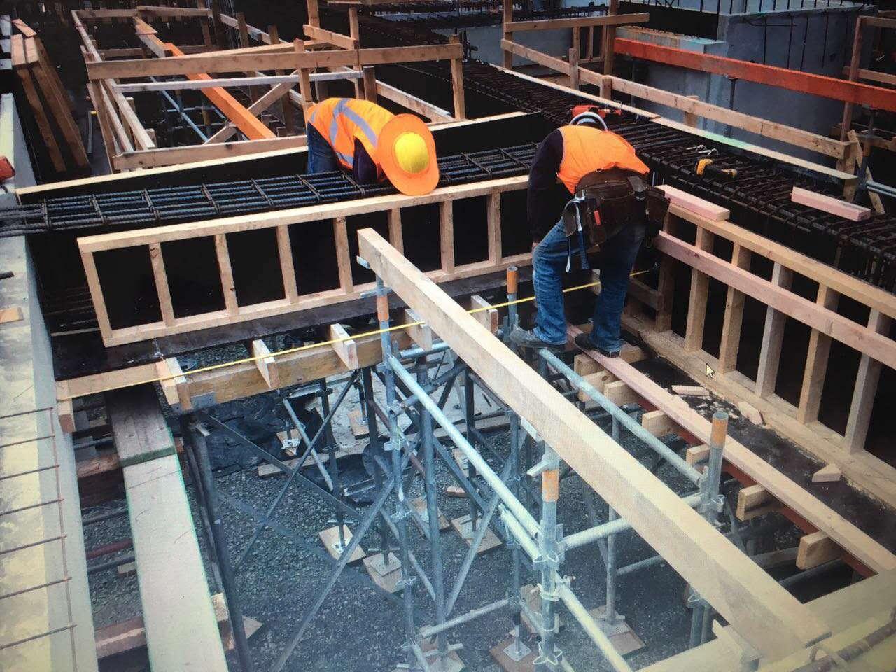 新西兰建筑工招聘，待遇好，收入高！