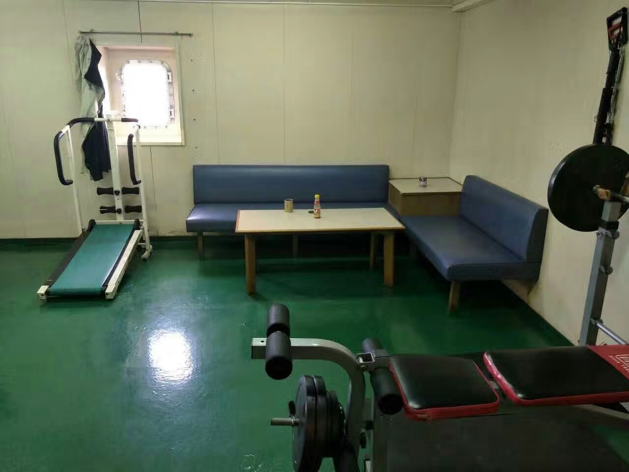 国际货轮工作环境图