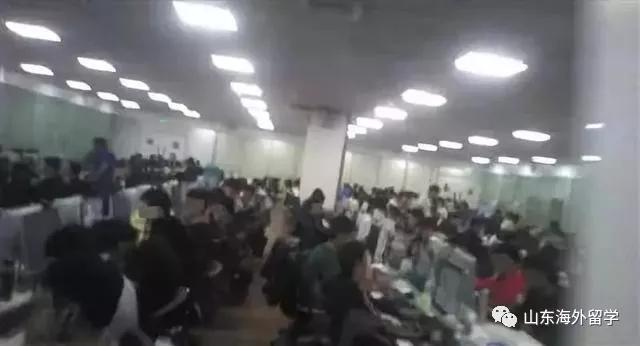 一黑龙江的大学生被骗入菲国做“奴隶”，那里竟圈着10万中国人