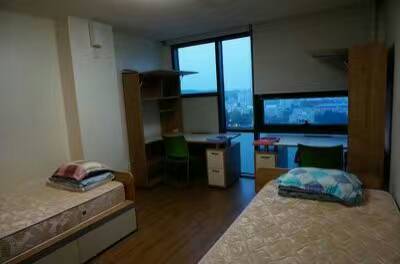 韩国留学半工半读！收入高！待遇好！毕业拿工签！！