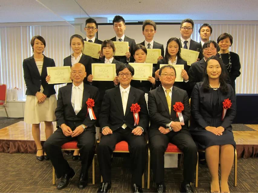 赴日本半工半读留学+高端就业招聘 兼职全职1.8万+ 长期发展拿身份易如反掌